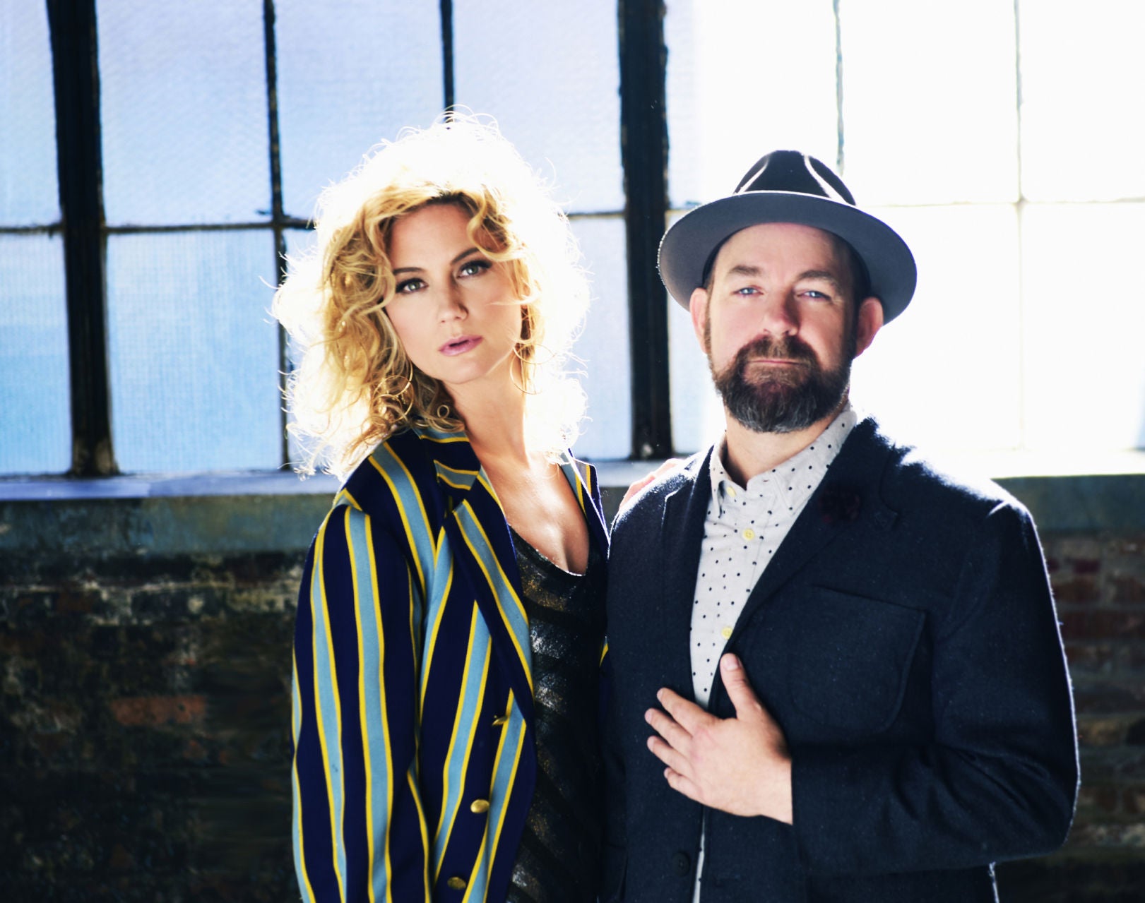 Country music band Sugarland back on tour, making music to ‘make things